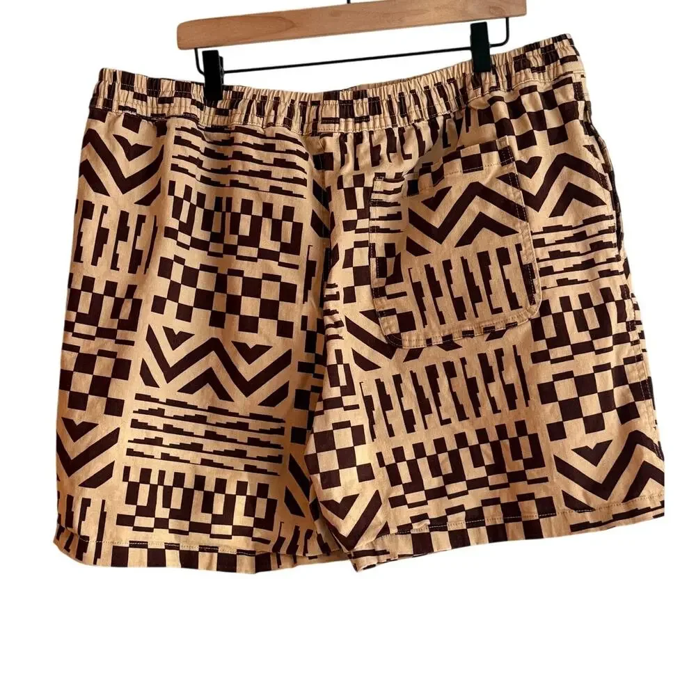 Forever 21 Men Geometric Patchwork Shorts, Size 2XL